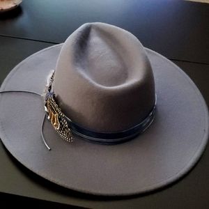 WYETH WOMENS PANAMA HAT WITH TYE - ONE SIZE (HAS AN ADJUSTABLE STRAP INSIDE BND)